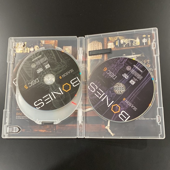 Bones - The Complete Eighth Season - Picture 5 of 8